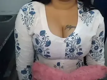 Trezza webcam model stream image