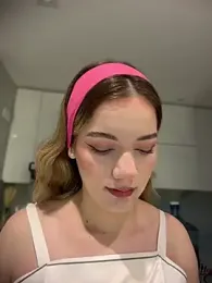 NicoleCut webcam model stream image
