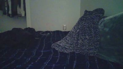 Begging4more webcam model stream image