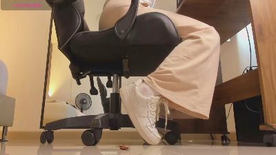 alma_fenix webcam model stream image