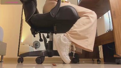 alma_fenix webcam model stream image