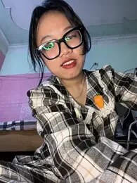 Leeeeiu webcam stripchat model stream image