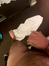 yannusgir33 webcam model stream image