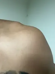 luo-77 webcam model stream image