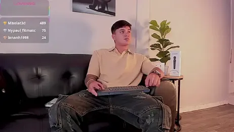 Cristopher_strong webcam model stream image