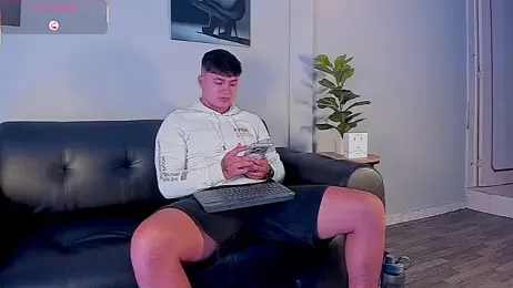 Cristopher_strong webcam model stream image