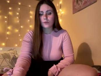 emma_just webcam model stream image
