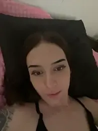 Baby_luxury webcam model stream image