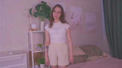LatashaNewball webcam model stream image