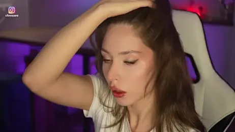 Cleose webcam model stream image