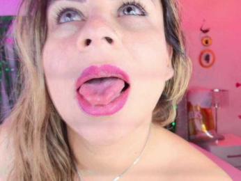 Lia-adams webcam model stream image