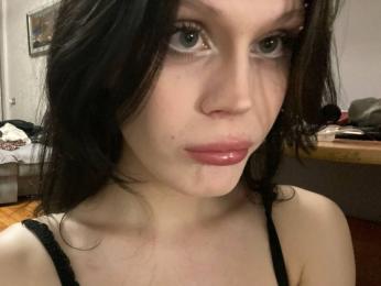 VioletWade webcam model stream image