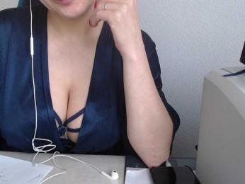 CrazyLilit webcam model stream image