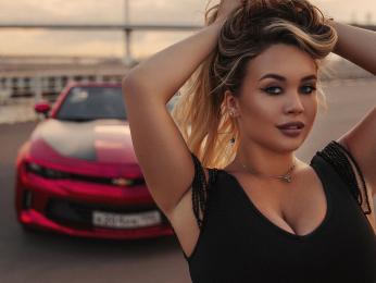 LolaSwanson webcam model stream image