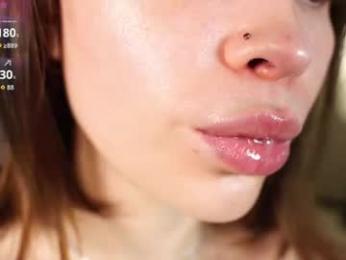 alma_yammy webcam model stream image