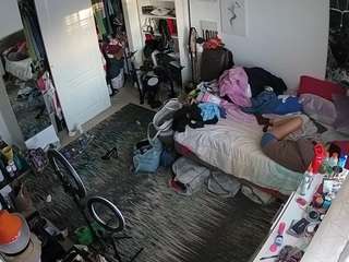 voyeurcam-hornyhostel-02 webcam model stream image