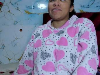 Latin-caliente webcam model stream image