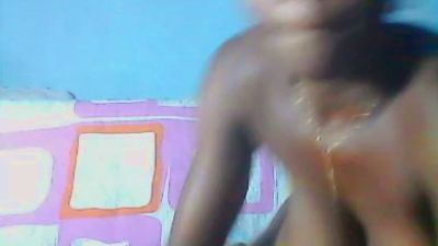 Saluna webcam cam4 model stream image