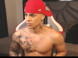 Gregory Cooper webcam model stream image