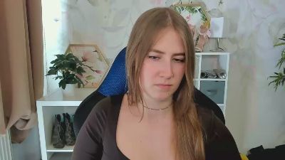 LOVE_xMegan webcam model stream image