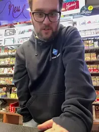 Dominic2295 webcam model stream image