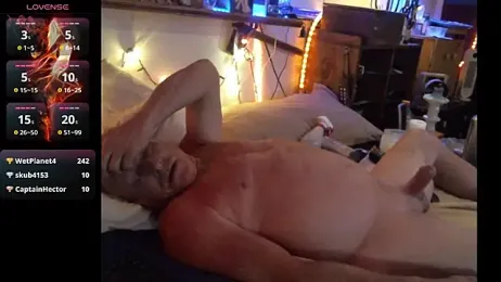 Pussyeat2please webcam stripchat model stream image
