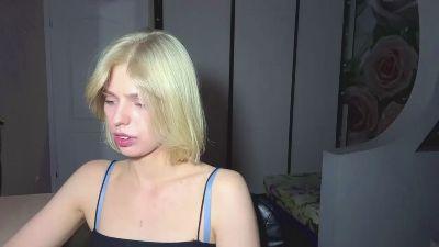 AdrianaPfluger webcam model stream image