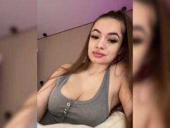 -_____--_ webcam bongacams model stream image