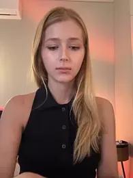 LunaRase webcam model stream image