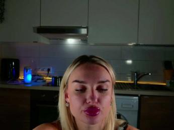 Tatachka1 webcam model stream image