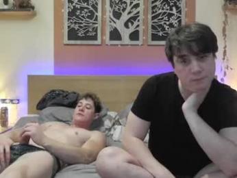 frenchhornybibs webcam model stream image