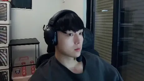 Tkcqcc webcam stripchat model stream image