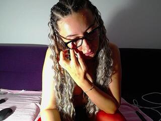 Azalea Julianna webcam model stream image
