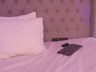 charlotte-harris webcam model stream image