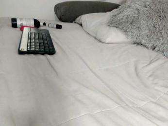 MiaEvans0 webcam model stream image