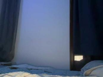 YogaWow webcam model stream image