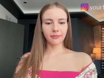 VikkiExtraCheese webcam bongacams model stream image