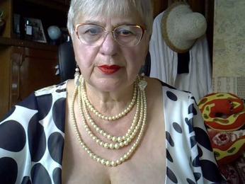 SweetCherry00 webcam model stream image