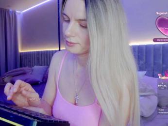 Monika-22 webcam model stream image