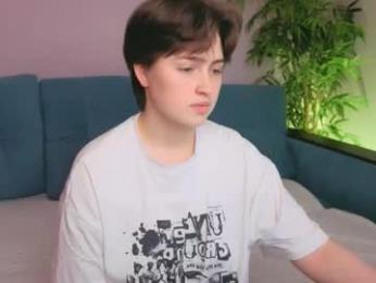 nanami_v02 webcam model stream image