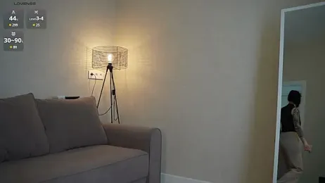 LindaWarners webcam model stream image