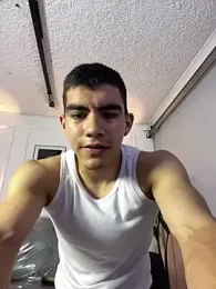 Alejandro_vega_ webcam stripchat model stream image