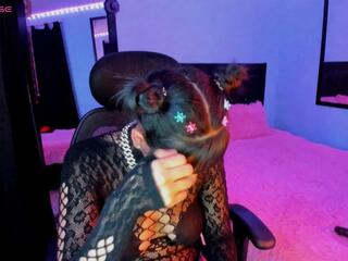 Lindsay Honey webcam model stream image