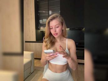 sweeetpeach webcam model stream image