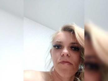 AstahichAlena webcam model stream image