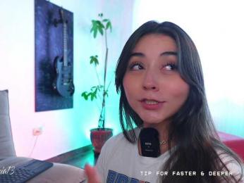 Bellapazzia webcam bongacams model stream image