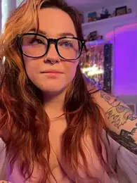 JennKenobi webcam model stream image