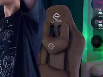 debugmee webcam model stream image