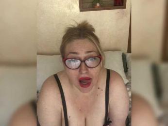 Dushess webcam model stream image