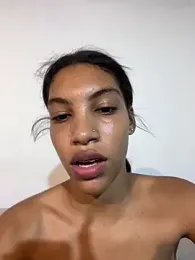 ginevere_20 webcam stripchat model stream image